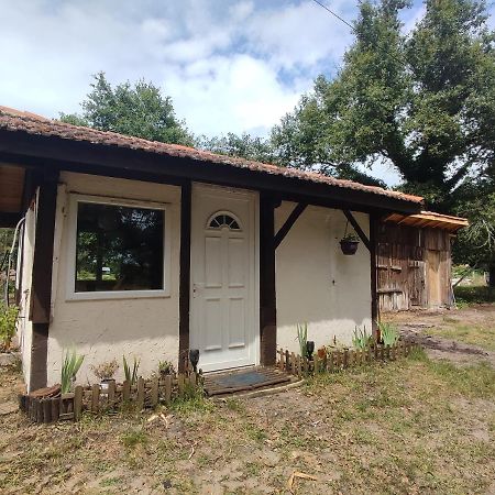 La Baraque Des Artistes Villa Laharie Kültér fotó
