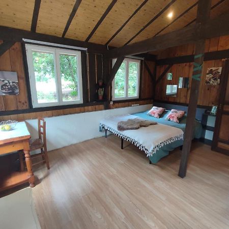 La Baraque Des Artistes Villa Laharie Kültér fotó